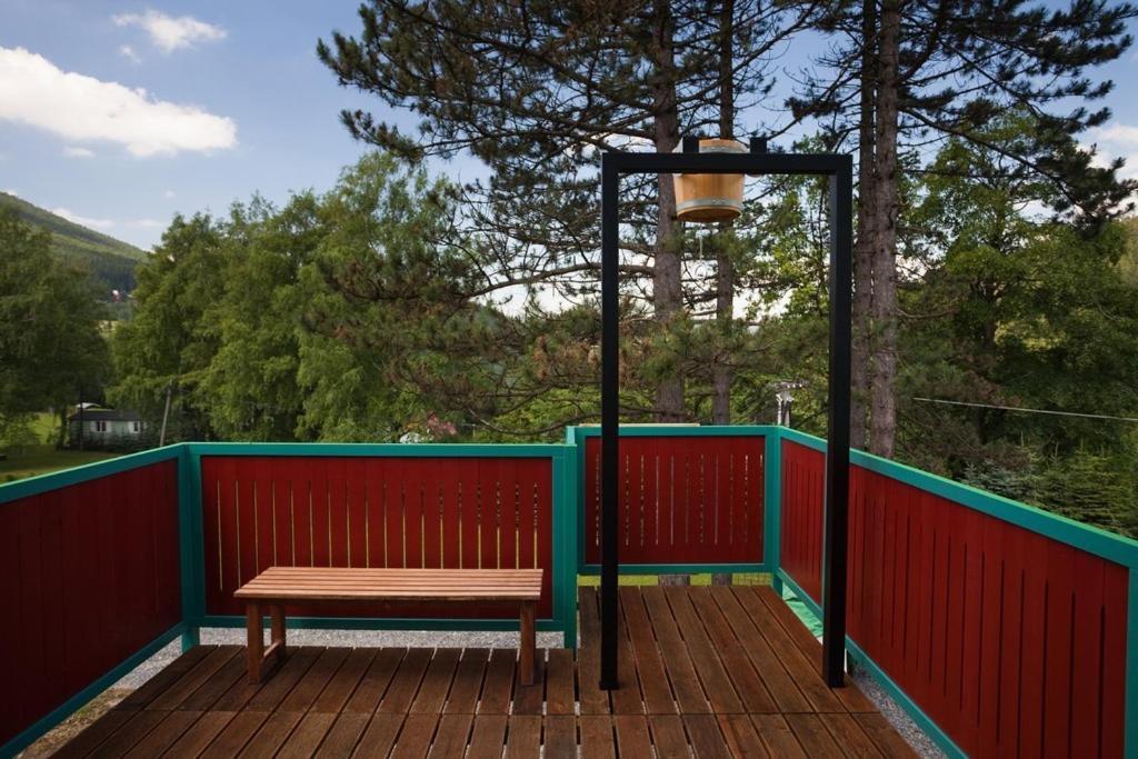 Hotel Zlaty Orel Остравице Экстерьер фото