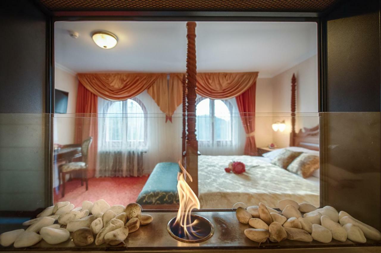 Hotel Zlaty Orel Остравице Экстерьер фото