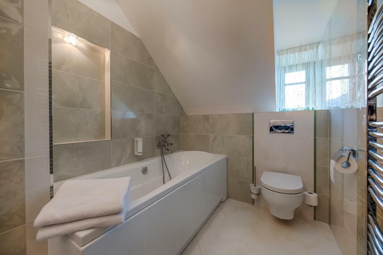 Hotel Zlaty Orel Остравице Экстерьер фото