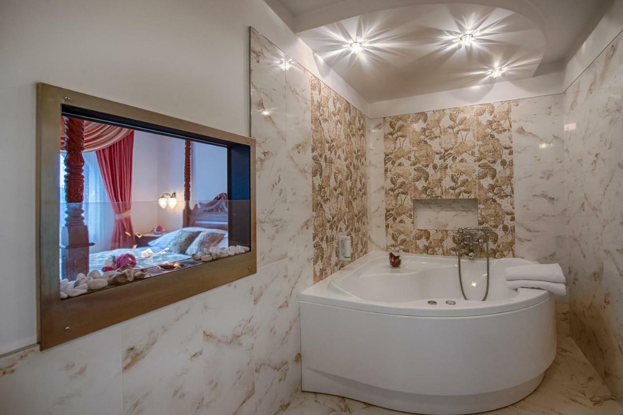 Hotel Zlaty Orel Остравице Экстерьер фото