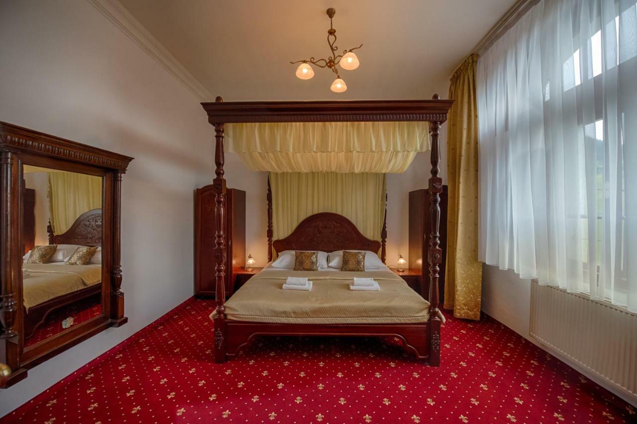 Hotel Zlaty Orel Остравице Экстерьер фото
